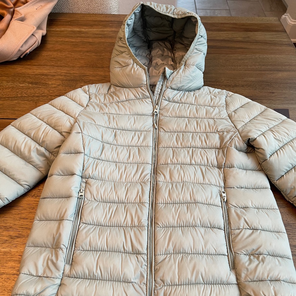 Pull & Bear Light Puffer Jacket